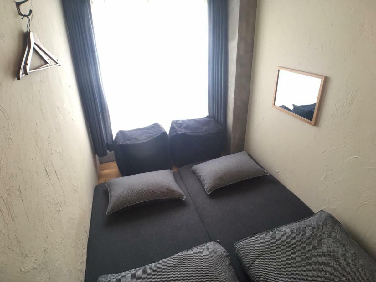 Guest House Golden Mile Hostel Амами Екстериор снимка